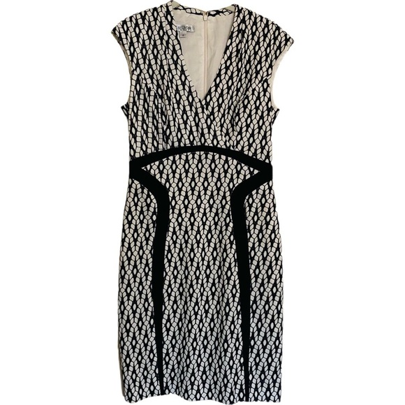 Kay Unger Dresses & Skirts - Kay Unger Black and White Sleeveless Dress Size 6